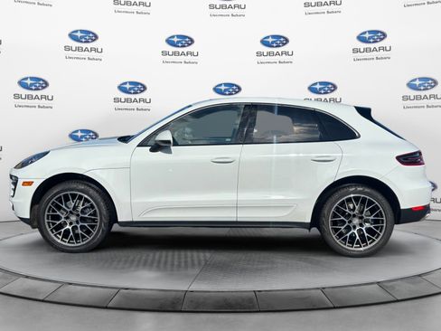 Used 2018 Porsche Macan AWD/4WD image 3