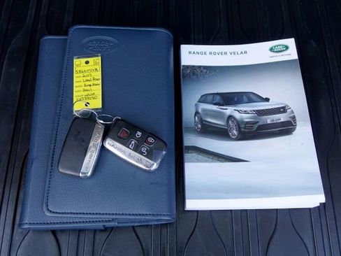 Used 2019 Land Rover Range Rover Velar S image 44