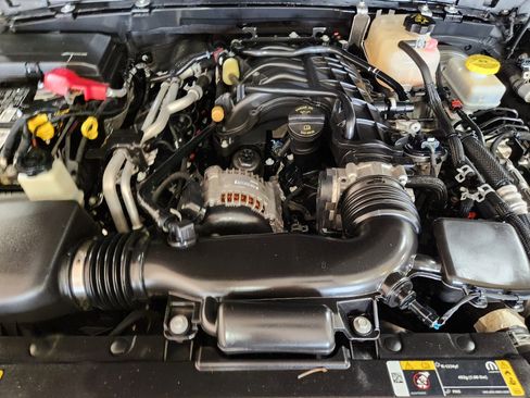 Used 2022 Jeep Wrangler Rubicon AWD/4WD image 46