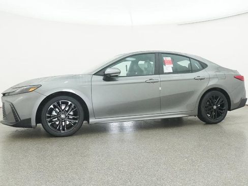 New 2026 Toyota Camry SE image 13