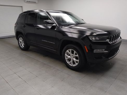 Used 2023 Jeep Grand Cherokee Limited AWD/4WD image 11