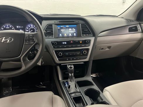 Used 2016 Hyundai Sonata Sport image 20