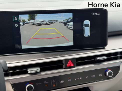 New 2026 Kia Sorento S w/ S Panoramic Sunroof Package FWD image 16