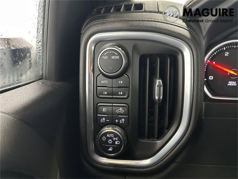 Used 2022 Chevrolet Silverado 2500 High Country image 15