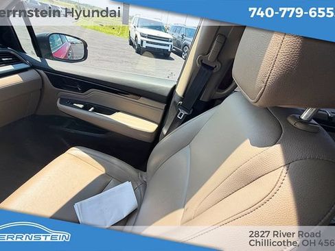 Used 2024 Honda Odyssey Touring image 11