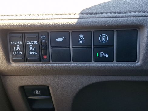 Used 2023 Honda Odyssey Touring image 22