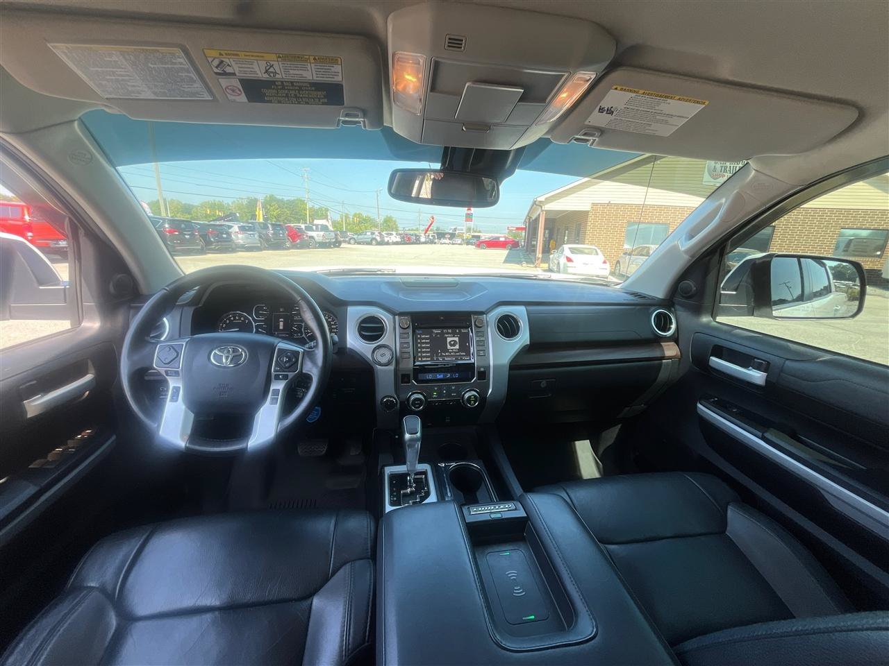 Used 2019 Toyota Tundra Limited w/ Limited Premium Package AWD/4WD image 22