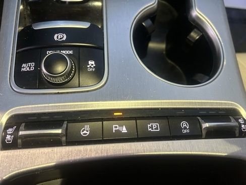 Used 2022 Kia Stinger GT2 image 21