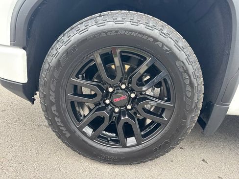 Used 2026 GMC Sierra 1500 Elevation w/ Elevation Select Package AWD/4WD image 24