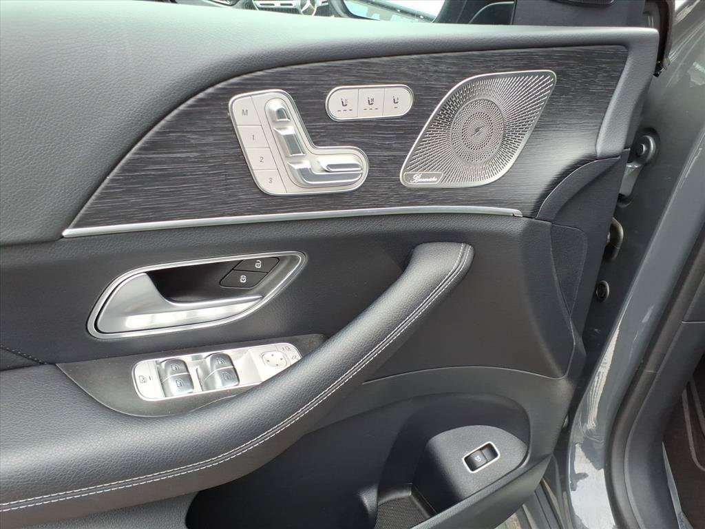 Used 2026 Mercedes-Benz GLS 450 4MATIC image 14