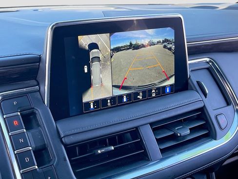 Used 2024 Chevrolet Tahoe LT w/ LT Signature Package image 14