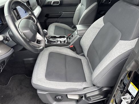 Used 2025 Ford Bronco Big Bend image 9