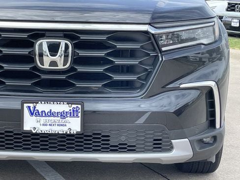 Used 2025 Honda Pilot EX-L image 7