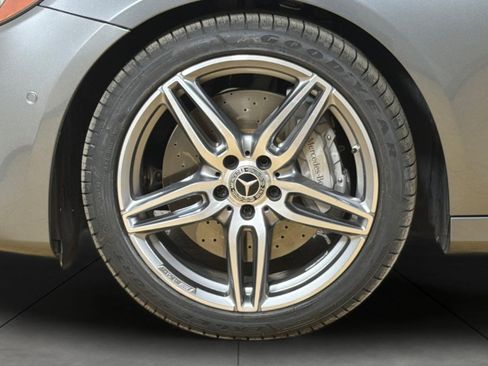 Used 2019 Mercedes-Benz E 300 image 24