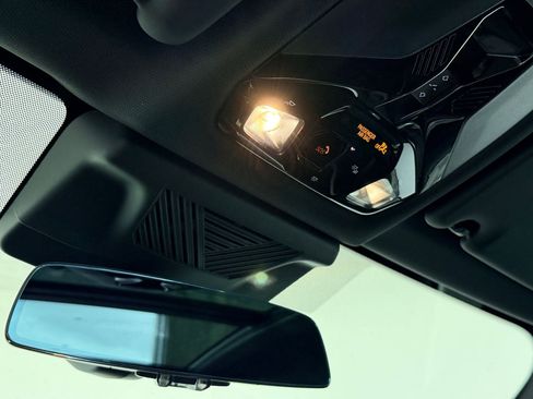 Used 2026 BMW X1 xDrive28i w/ Technology Package image 19