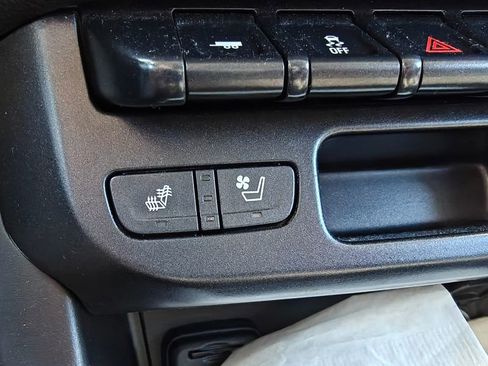 Used 2020 GMC Canyon Denali image 15