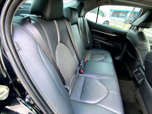 Used 2020 Toyota Camry XSE image 20