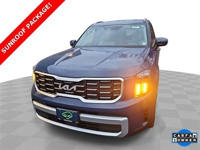 Used 2024 Kia Telluride S w/ S Sunroof Package