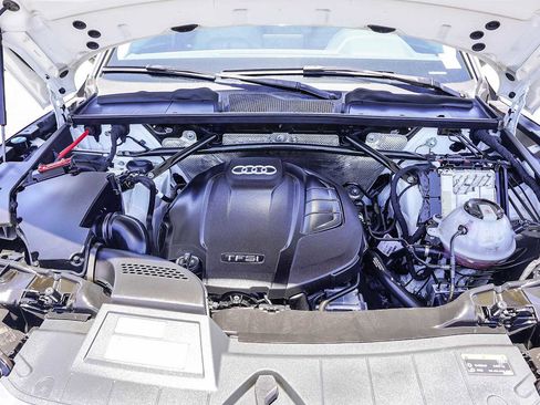 Used 2019 Audi Q5 Premium w/ Convenience Package image 28