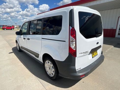 Used 2016 Ford Transit Connect XL FWD image 4
