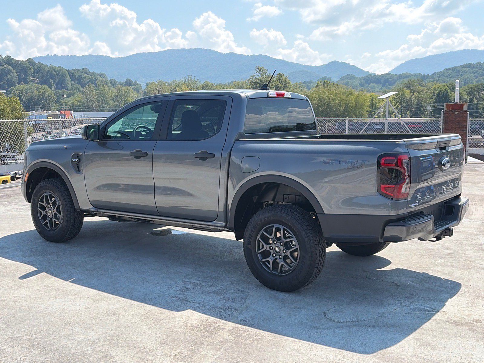 New 2026 Ford Ranger XLT w/ Trailer Tow Package AWD/4WD image 5