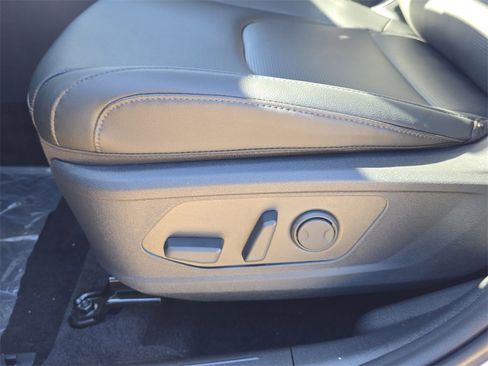 New 2026 Kia Sportage EX image 23