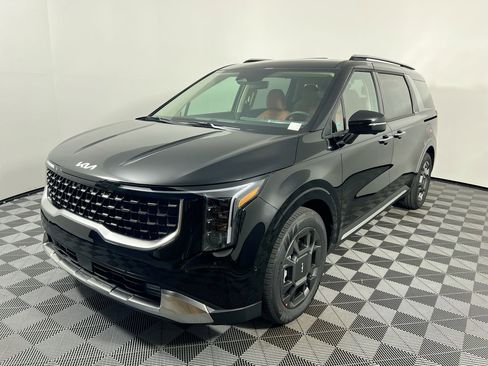 Certified 2025 Kia Carnival SX image 9