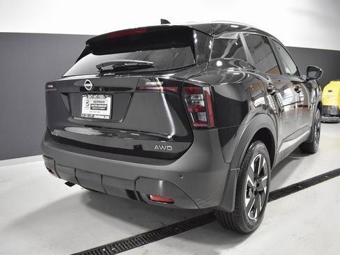 New 2026 Nissan Kicks SV image 8