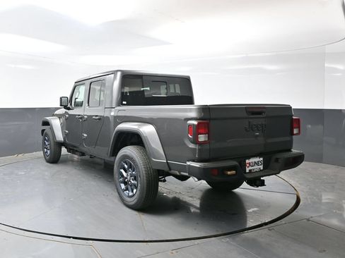New 2026 Jeep Gladiator Sport AWD/4WD image 7