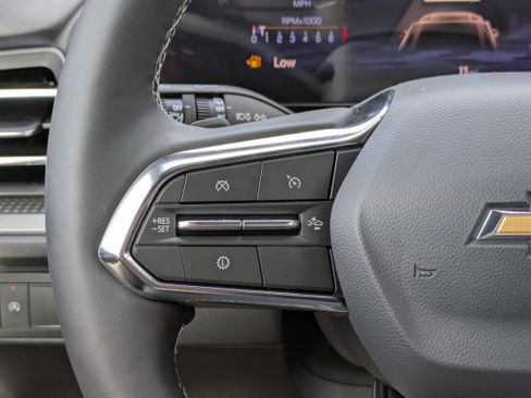 New 2025 Chevrolet Traverse LT image 12