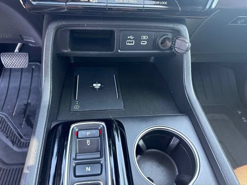 Used 2025 Honda Pilot Elite image 28