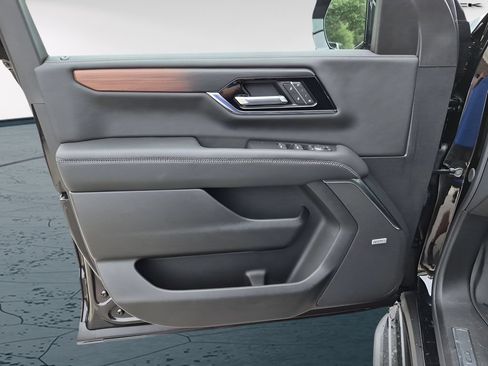 New 2026 GMC Yukon Denali w/ Advanced Technology Package AWD/4WD image 15