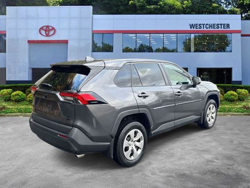 Certified 2022 Toyota RAV4 LE image 7