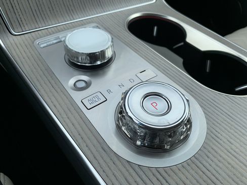 Used 2025 Genesis GV80 3.5T Prestige image 26