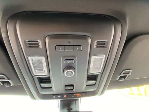 Used 2022 Chevrolet Tahoe Z71 AWD/4WD image 37