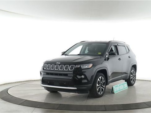 Used 2022 Jeep Compass Limited AWD/4WD image 10