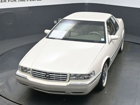 Used 2000 Cadillac Eldorado ESC w/ Comfort/Convenience Pkg FWD image 40