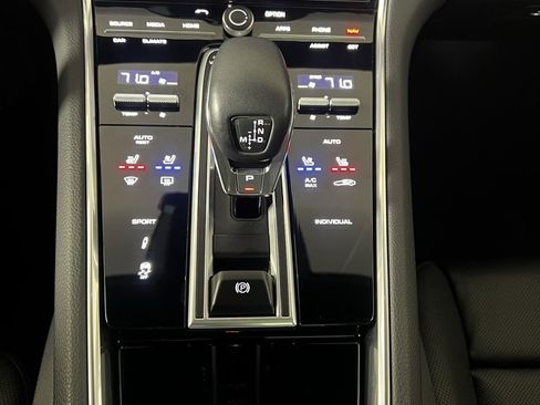 Certified 2019 Porsche Panamera 4 image 34