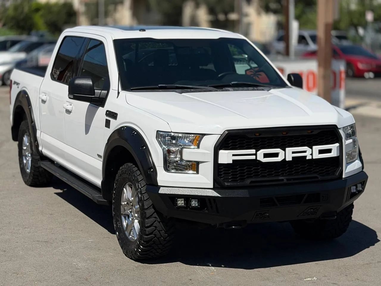 Used 2016 Ford F150 XLT w/ Equipment Group 302A Luxury AWD/4WD image 4