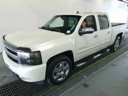 Used 2011 Chevrolet Silverado 1500 LTZ w/ LTZ White Diamond Edition