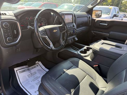 Certified 2022 Chevrolet Silverado 1500 LTZ w/ LTZ Convenience Package II AWD/4WD image 12