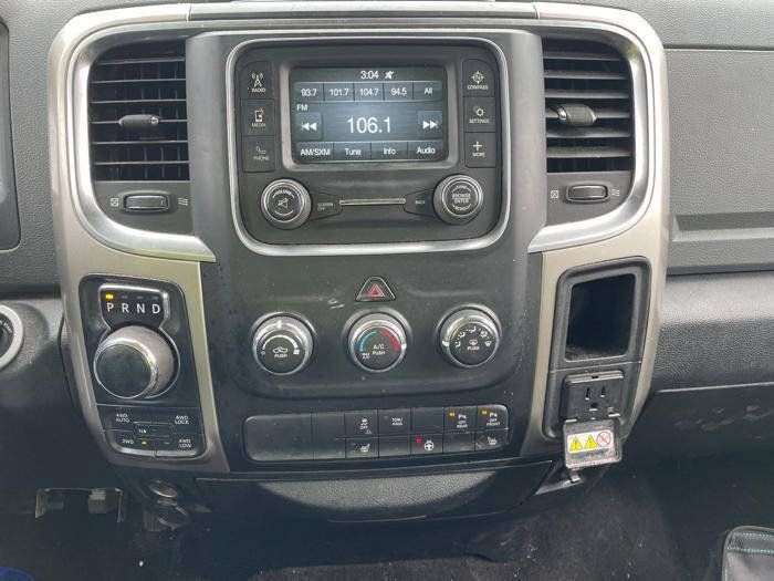 Used 2015 RAM 1500 Big Horn AWD/4WD image 39
