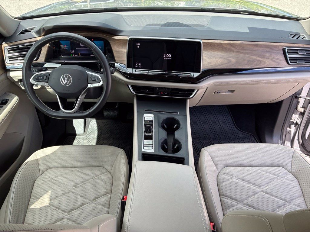Used 2024 Volkswagen Atlas SE AWD/4WD image 47