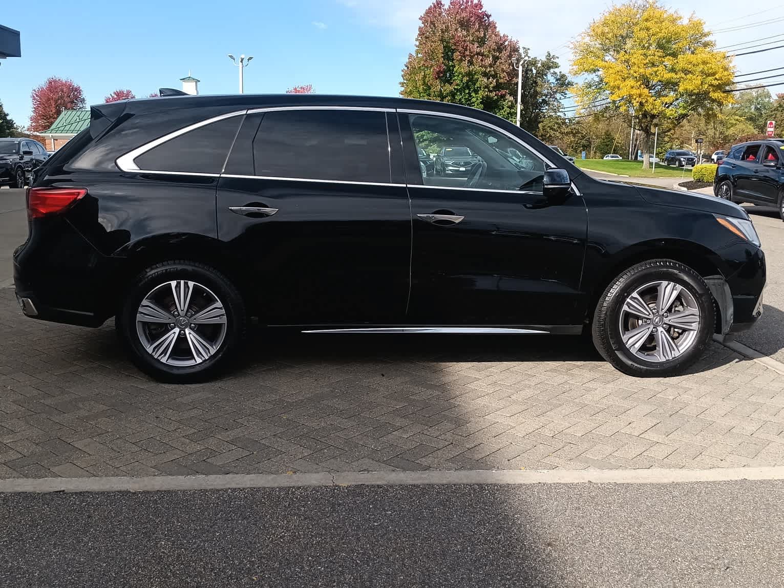 Used 2020 Acura MDX SH-AWD image 6