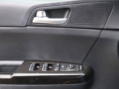 Used 2019 Kia Sportage EX AWD/4WD image 11