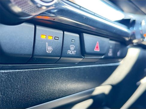 Used 2022 MAZDA MAZDA3 s image 21