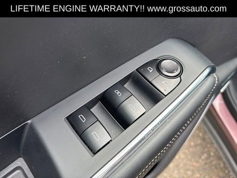 Used 2025 GMC Acadia Elevation AWD/4WD image 12