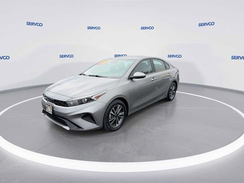 Used 2024 Kia Forte LXS FWD image 4