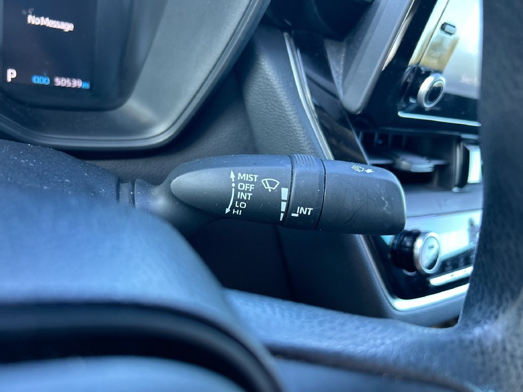 Used 2022 Toyota Corolla LE FWD image 18