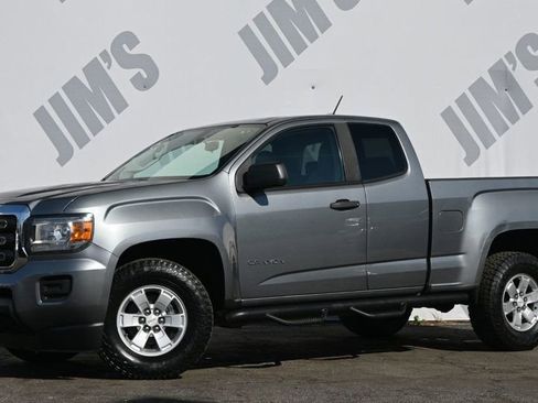 Used 2018 GMC Canyon W/T image 1